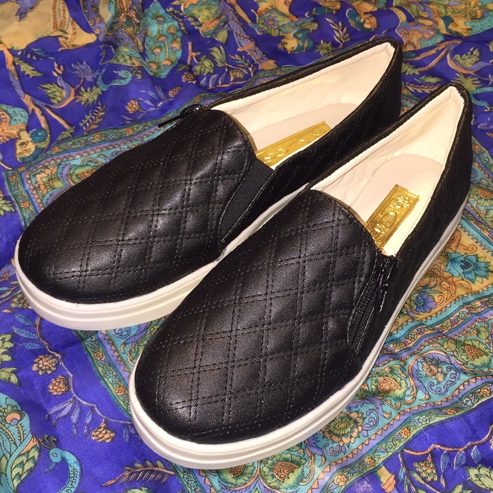 Cesy Sneakers!